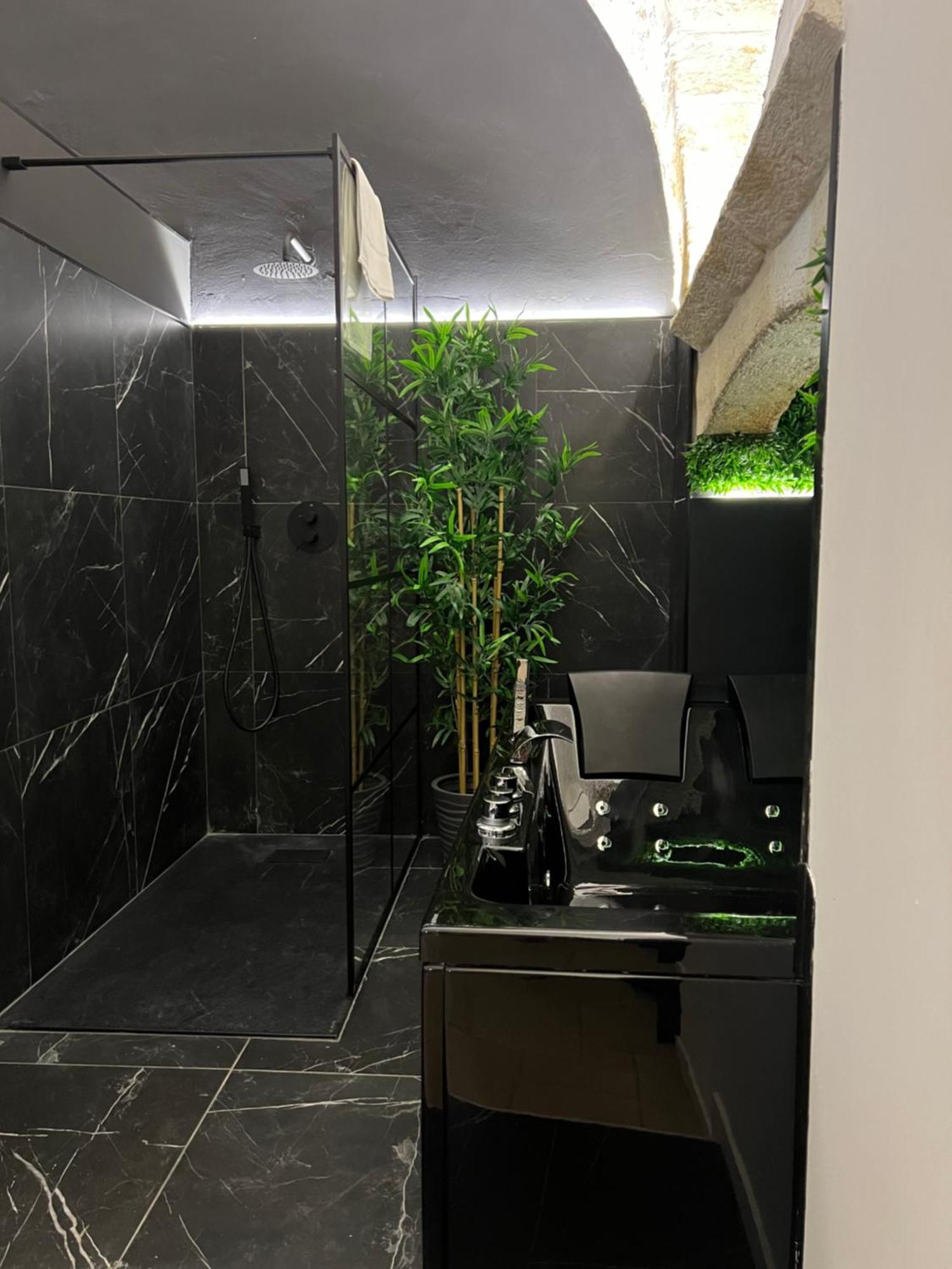 Tussia Apartment Brindisi Bagian luar foto